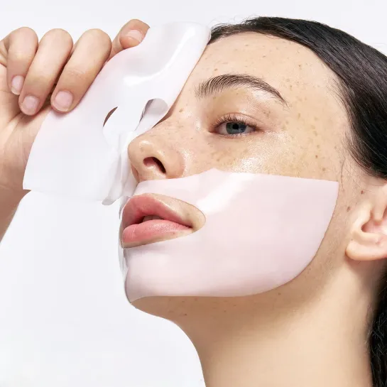 skincare-routine-step-face-mask