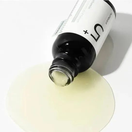 سرم ضد لک و روشن کننده ویتامین سی شماره نامبوزین . Vitamin Concentrated Serum