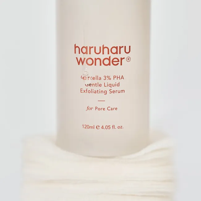 close up of centella 3% PHA gentle liquid exfoliating serum for pore care on a white background.