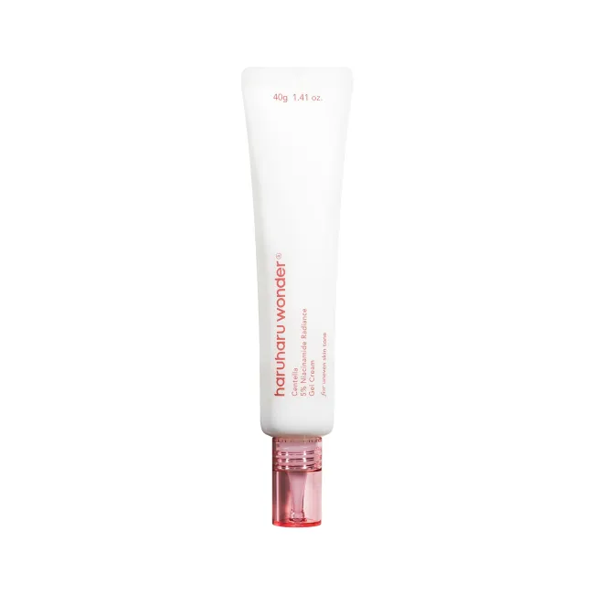 A tube of Centella 5% Niacinamide Radiance  Gel Cream 40g on a white background.